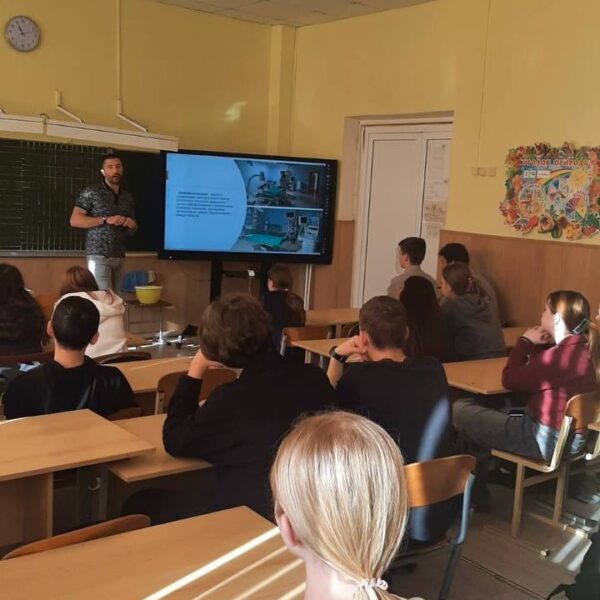 Медицинская помощь: здесь и сейчас