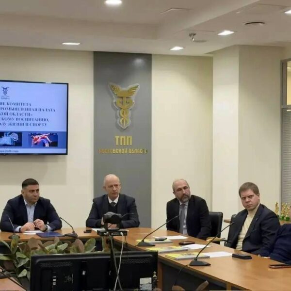 В ТПП Ростовской области состоялось заседание Комитета по патриотическому воспитанию, здоровому образу жизни и спорту, где подробно подвели итоги работы 2025 года — успешные проекты патриотического воспитания, развитие спортивной инфраструктуры и адресная помощь нуждающимся с конкретными цифрами и примерами, подтвердившими эффективность общих усилий.