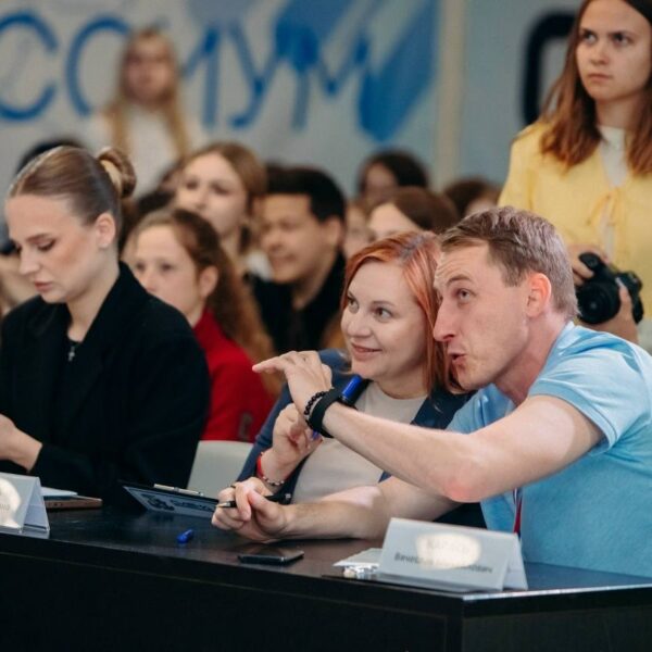«Школа демократической культуры в Смене» 